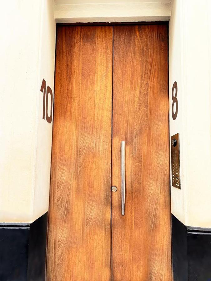 Catedral Square Apartment Seville Luaran gambar